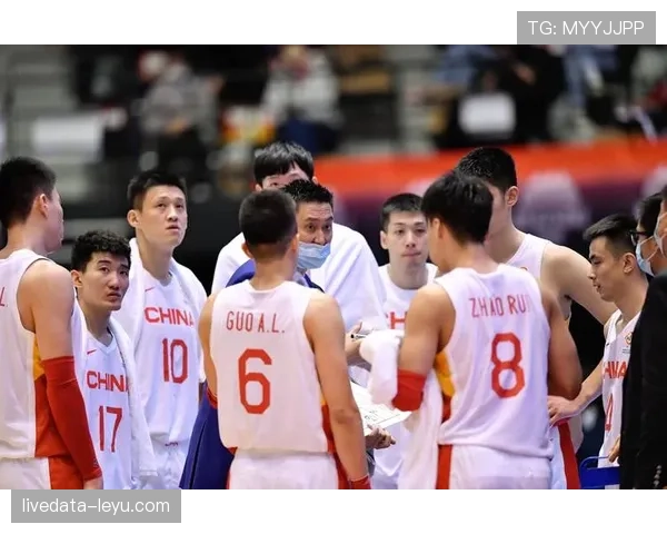 日本国家队中场强势掌控全场,助力世界杯预选赛取得辉煌战绩 日本国家队中场强势掌控全场,助力世界杯预选赛取得辉煌战绩