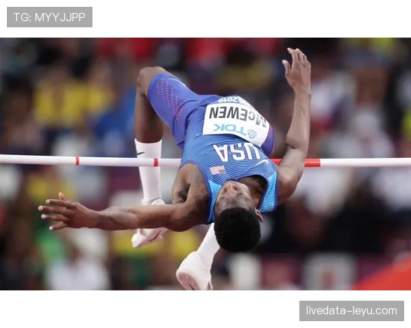 文班亚马挡拆制造错位 比新秀赛季投篮更高效